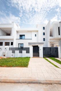 Villa semi-finie jumelle