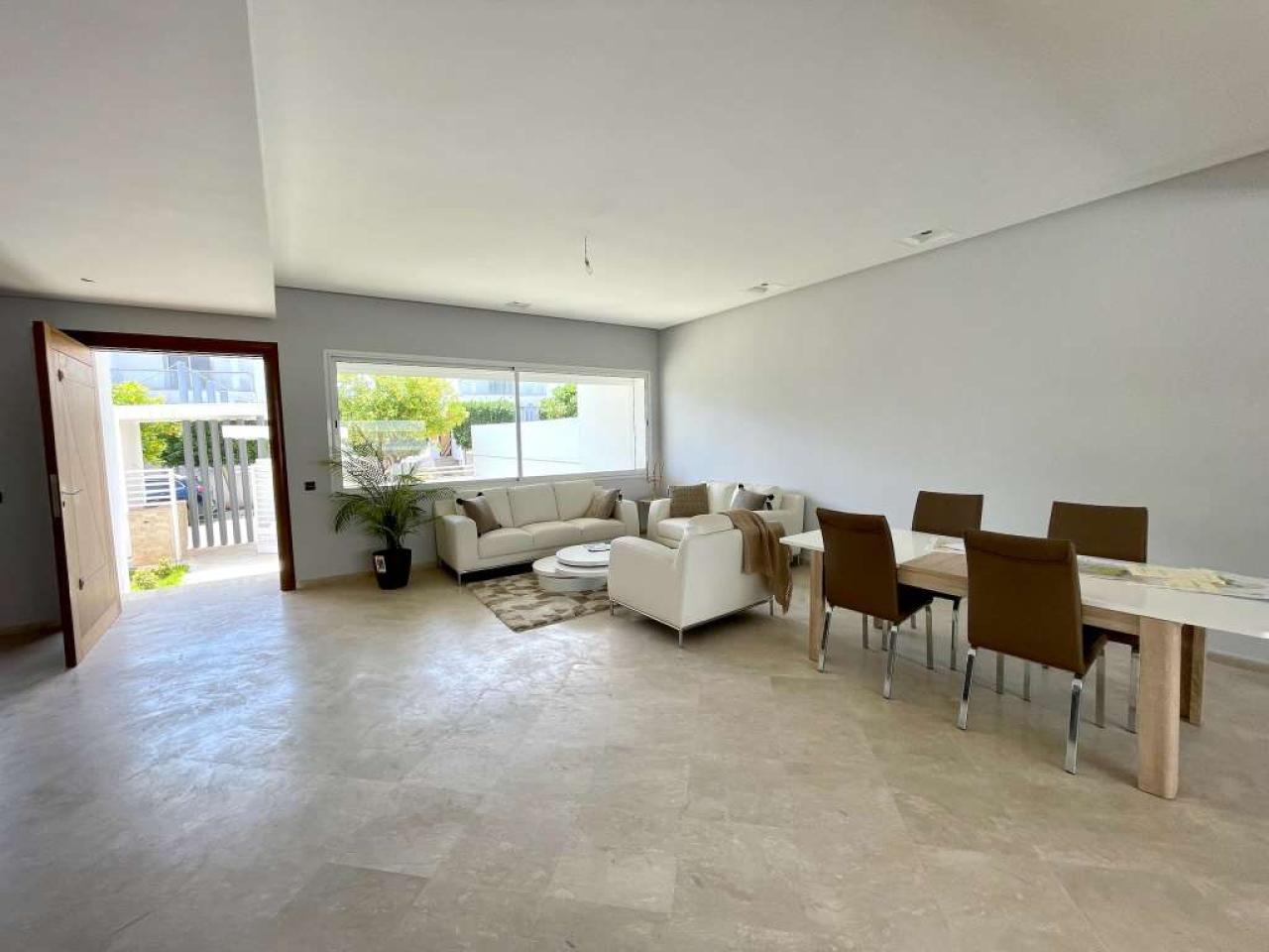 Villa neuve à vendre à Fès