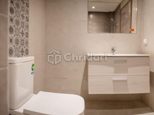 Appartement haut standing de 2 chambres à vendre à Salé