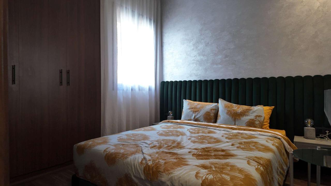 Luxury apartment with pool 