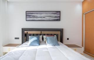 Apartment with 2 bedrooms and 3 living rooms