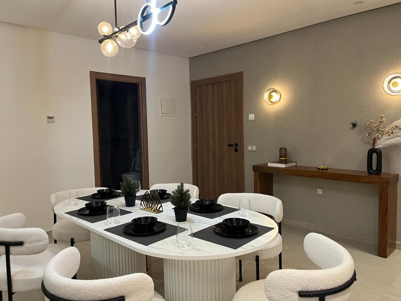 Luxury 3-Bedroom Apartment