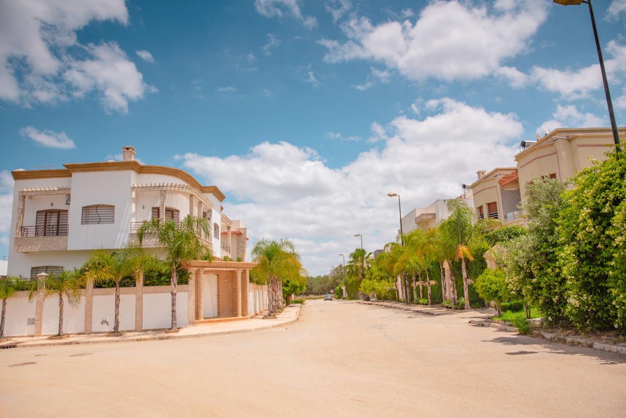 Terrain villa de 363 m² à vendre à Salé